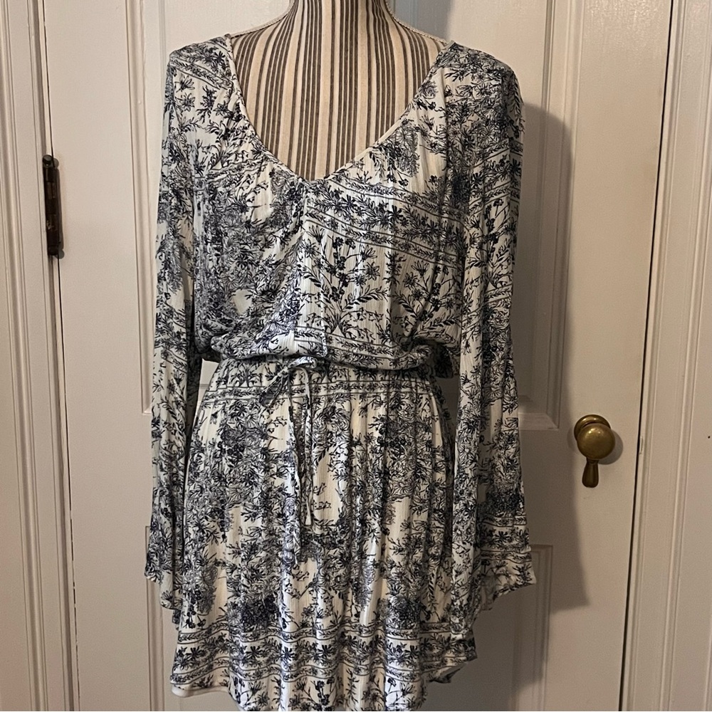O'Neill White and Blue tunic dress large t143